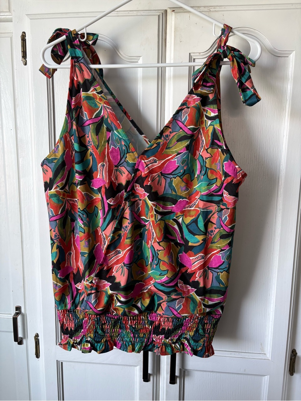 Willow & Root Floral Tie-Shoulder V-Neck Tank - Multicolor